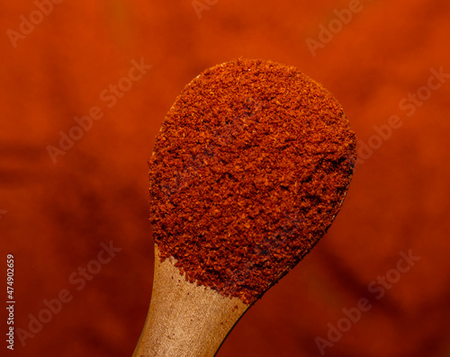 Epice, Paprika avec cuillère en bois