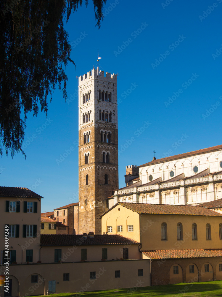 Fototapeta premium Italia, Toscana, la città di Lucca. La Cattedrale di San Martino.