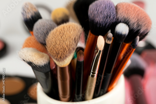 Clean and dirty makeup brushes