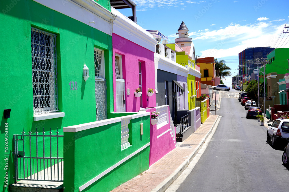 Fototapeta premium Distinctive bright houses in the bo-kaap district of Cape Town, South Africa