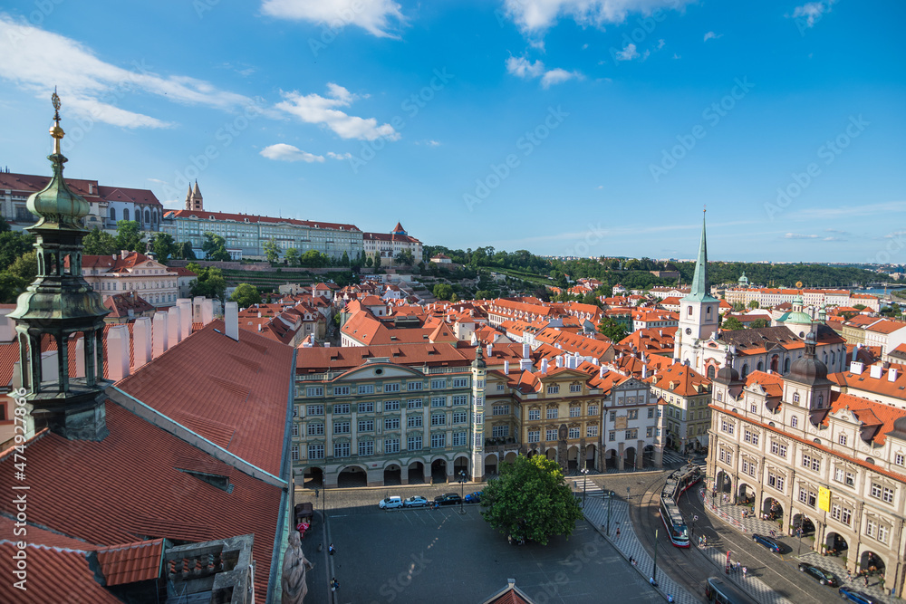 Obraz premium Broad view of Prague and Prague Castle - Prague, Czech Republic