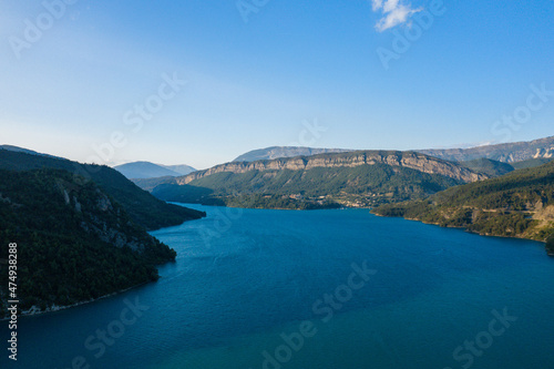 The beautiful Lac de Castillon in Europe, France, Provence Alpes Cote dAzur, Var, in summer, on a sunny day. © Florent