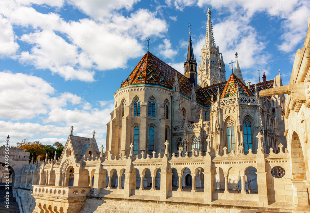 Fototapeta premium Matthias church in Fisherman Bastion, Budapest, Hungary