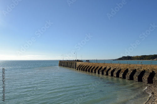 Jet  e de la fen  tre    Cancale en France