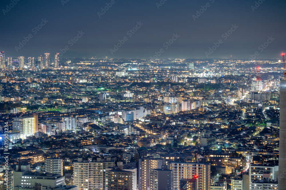 東京都渋谷区恵比寿の高層ビルから見た夜の東京の都市景観