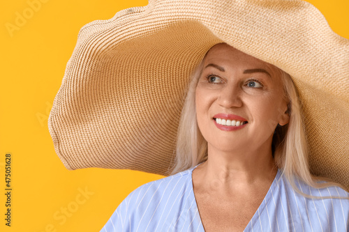 Smiling mature woman in str...