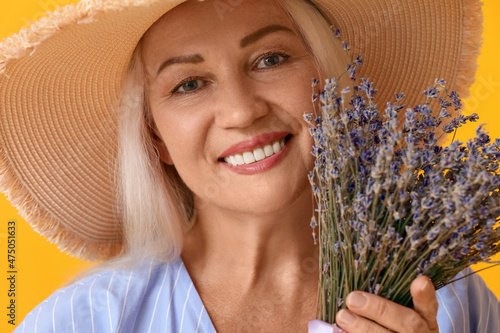 Smiling mature woman in str...