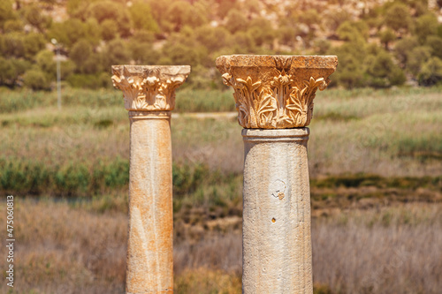 Fotografie Close up detail view of classical greek and roman columns with decorative capita