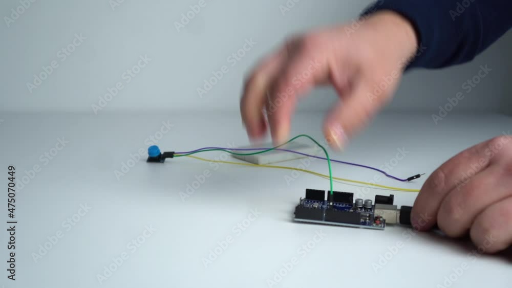 connecting a clock button to the Arduino microcontroller in ...