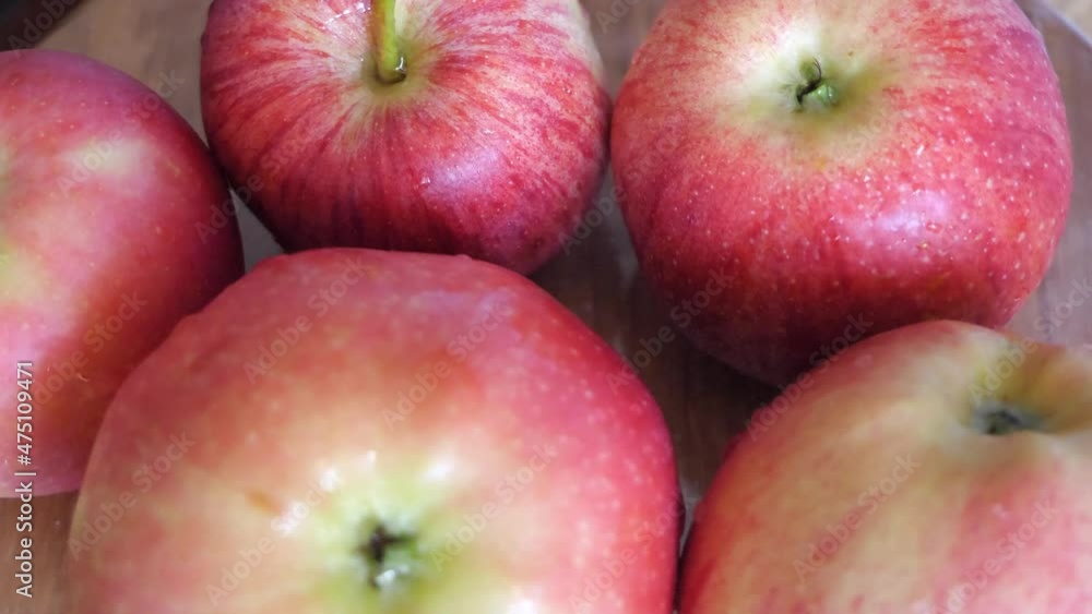 Ligol and gala apples, fruits close-up. Video with rotating red apples.
Ligol and gala apples, fruits close-up. Video with rotating red apples.