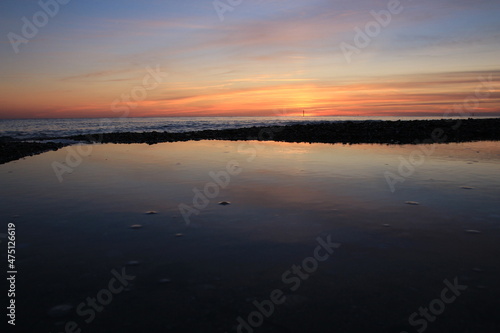 Agon-Coutainville, Normandie, France - coucher de soleil, mer, oiseaux © iris