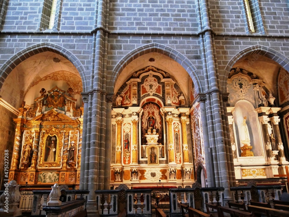 Intérieur de l'église Igreja de Sao Francisco à Evora dans la région de l'Algarve au Portugal