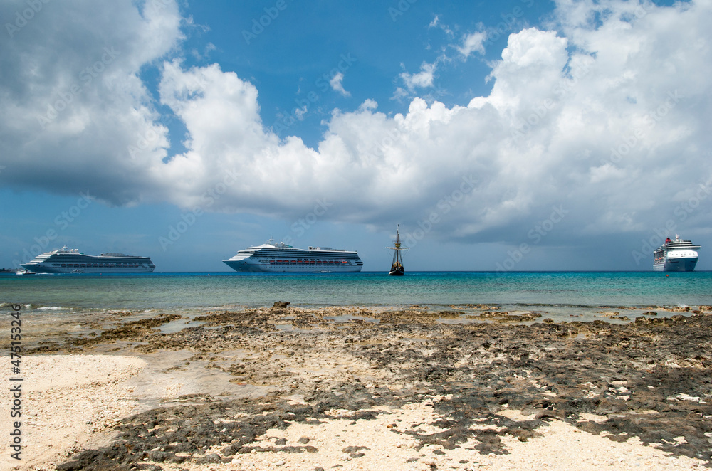 Grand Cayman Island Cruise Ships