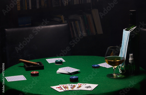 Lokdown and poker