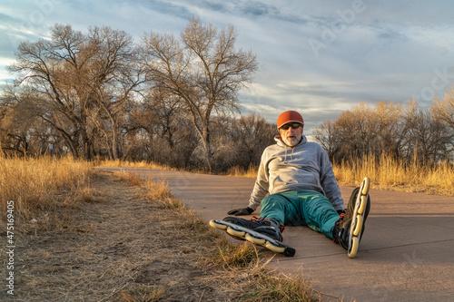 Obraz na plátně inline skating on a paved bike trail along Poudre River in Fort Collins, Colorad