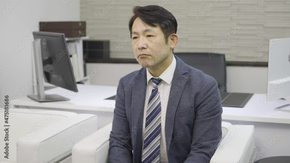 ビジネスマン・オフィス・打ち合わせ ビジネスマン・オフィス・打ち合わせ