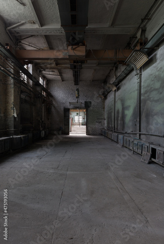 abandoned workshop © Sven