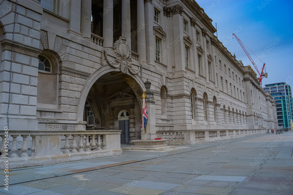 Obraz premium UK, London, 11.12.2021: Somerset House on the south side of the Strand in central London, overlooking the River Thames