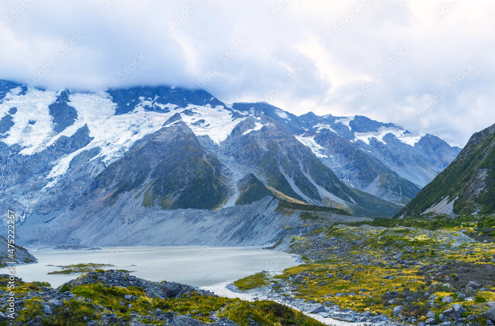 Fototapeta premium Panoramic View of Aoraki or Mount Cook National Park in the Canterbury Region of South Island, New Zealand