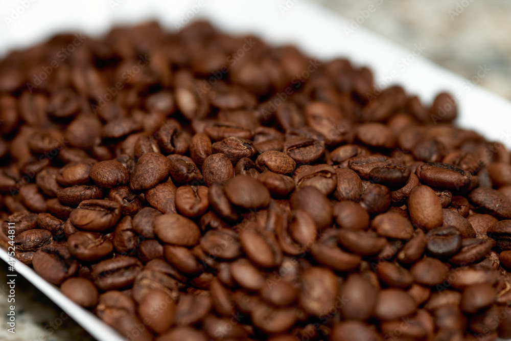 Fototapeta premium Toasted coffee flakes close up