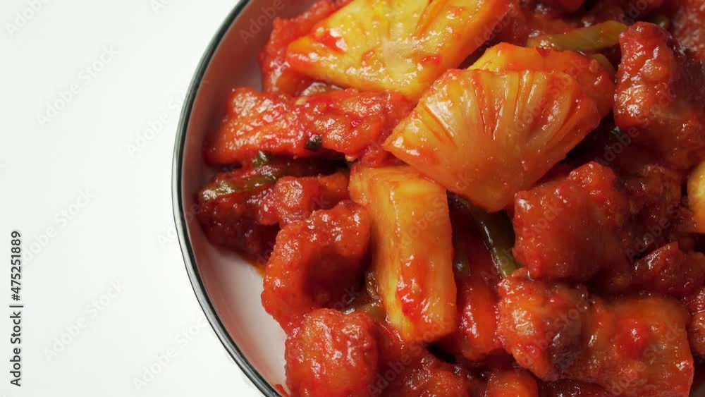 Chinese special Cantonese cuisine pineapple sweet and sour pork production and ingredients