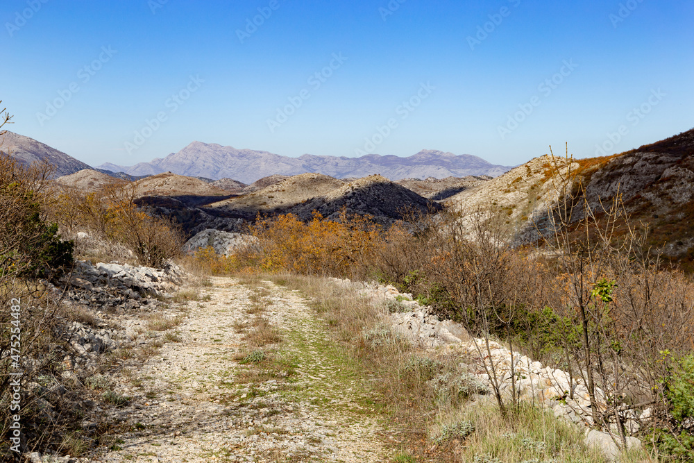 Obraz premium Scenic view of Croatian mountains.