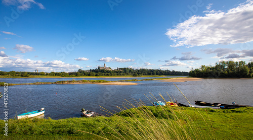 Fotografia Paysage des bords de Loire en France, la Loire en Anjou au pied du Mont Glone à Saint Florent le Vieil