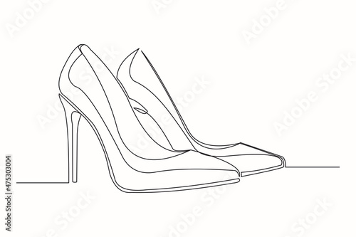 Continuous line drawing of woman high heeled shoes. Single one line art of woman beautiful fashion shoes. Vector illustration 