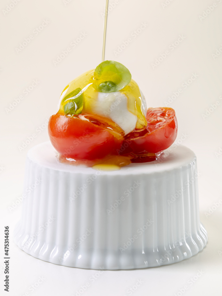 MOZZARELLA + POMODORO