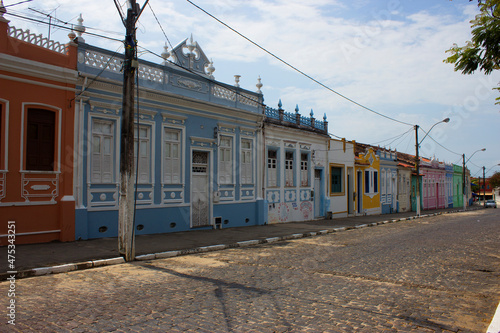 Color houses in south america © Thalita