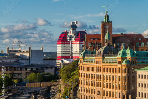 Sweden, Vastragotland and Bohuslan, Gothenburg, city skyline towards the Goteborgs-Utkiken building, The Lipstick, sunset