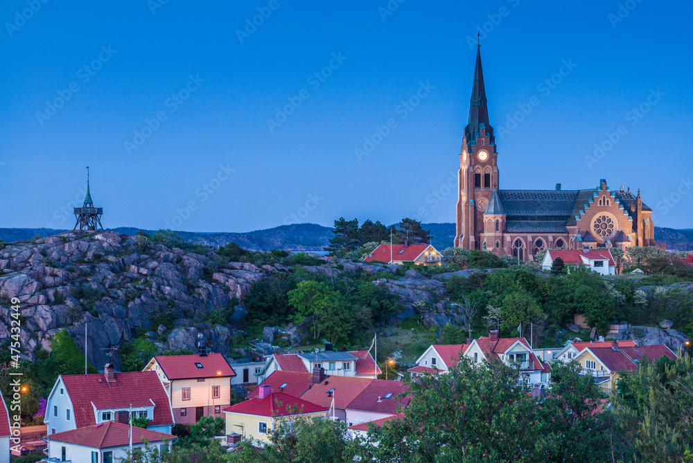 Obraz premium Sweden, Bohuslan, Lysekil, high angle view of the Lysekil church and town, dusk (Editorial Use Only)