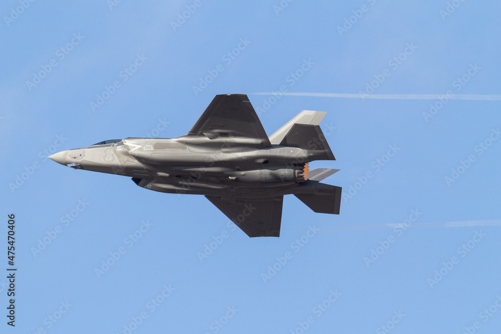 Foto Lockheed F-35A taking off with full afterburner.