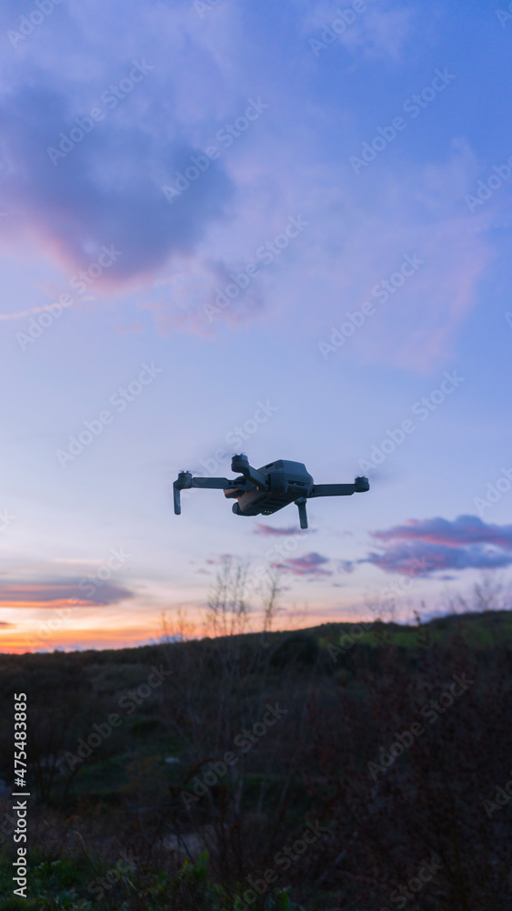 Fototapeta premium Drone UAS DJI MAVIC MINI
