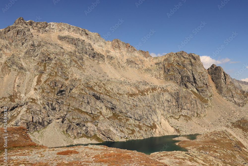Wanderziel in den Albula-Alpen; Lunghinsee mit Piz Grevasalvas (2931m)