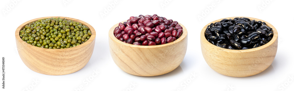 Obraz premium Set of mix beans (green mungbean, red and black bean) in wooden bowl isolated on white background. 
