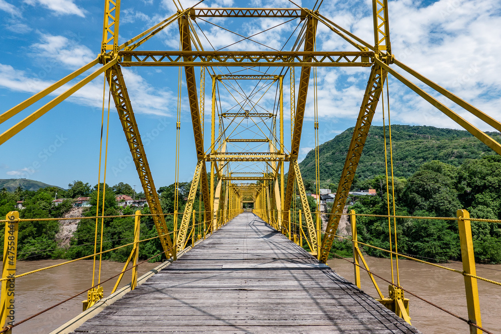 Honda is a Colombian municipality located in the north of the department of Tolima, in the interior of the country. It is part of the Network of heritage peoples of Colombia Honda is a Colombian municipality located in the north of the department of Tolima, in the interior of the country. It is part of the Network of heritage peoples of Colombia