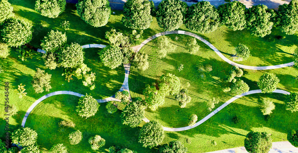 Aerial view of a beautiful green park in Fort Lauderdale, Florida - obrazy, fototapety, plakaty 