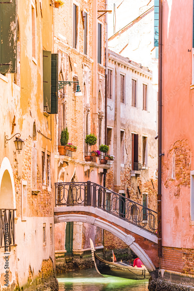 Naklejka premium Narrow canal and Gondola in Venice, Veneto, Italy