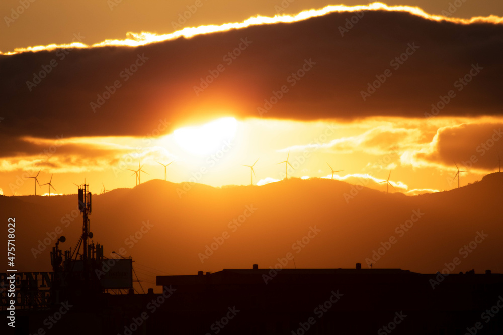 Naklejka premium refinery at sunset