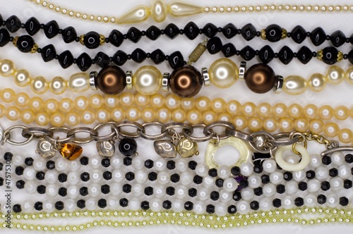 vintage pearl and beads necklace