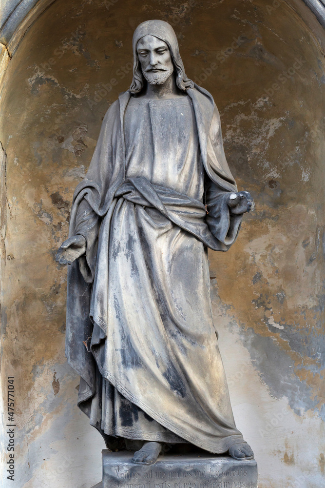 Historic Statue on the mystery old Prague Cemetery, Czech Republic Historic Statue on the mystery old Prague Cemetery, Czech Republic