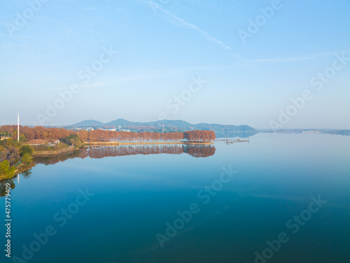 Hubei Wuhan East Lake Scenic Area Late Autumn Scenery photo