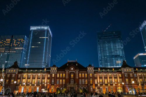 年末の東京駅