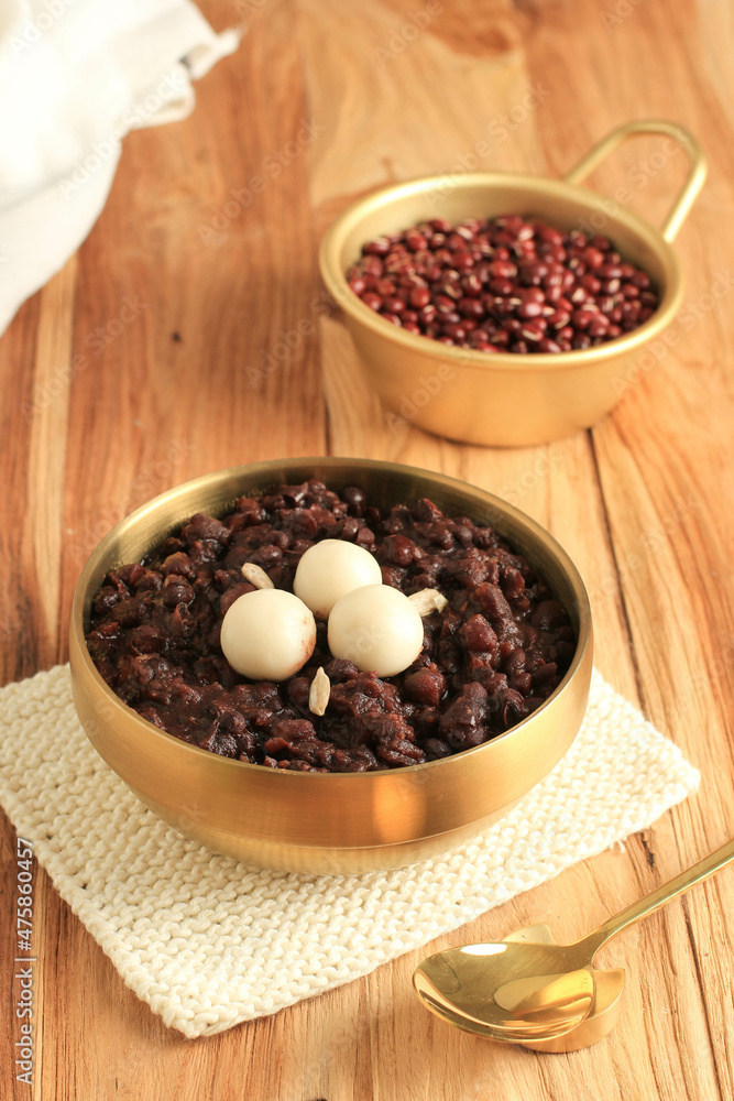 Zenzai Traditional Japanese Dessert A Bowl of Red Bean Sweet Soup with Rice Cake Zenzai Traditional Japanese Dessert A Bowl of Red Bean Sweet Soup with Rice Cake
