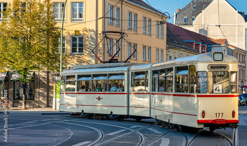 historische Straßenbahn in der Altstadt von Potsdam