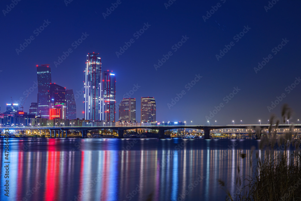 Cityscape night view of Yeouido, Seoul at sunset time