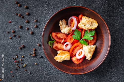 panzanella salad dried toast bread, tomato, onion meal snack copy space food background rustic 