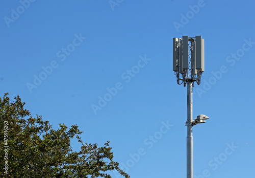 Mobile phone mast