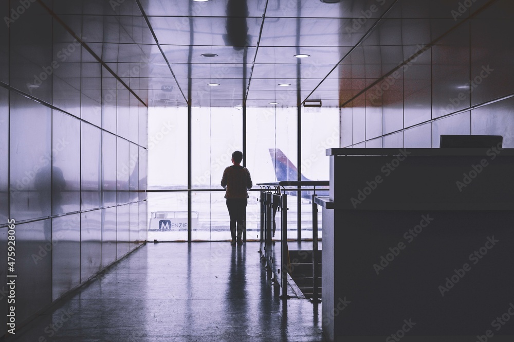 Fototapeta premium Waiting the airplane